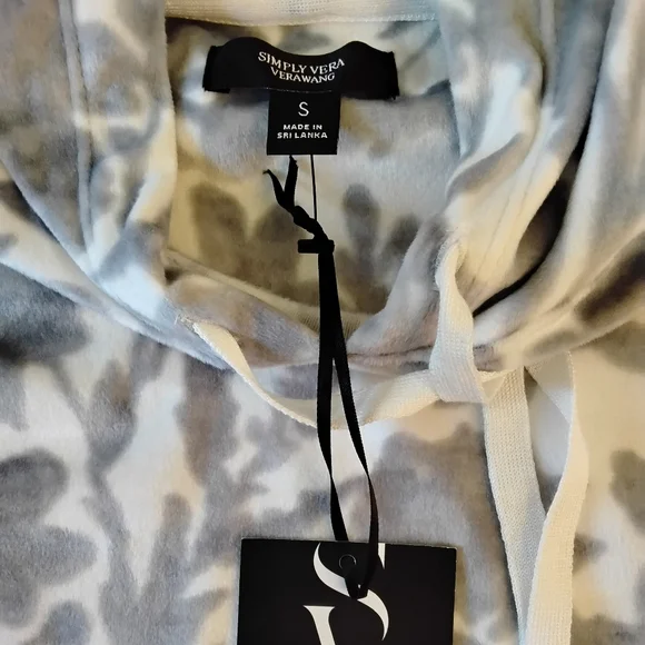 Simply Vera Vera Wang NWT Floral Tie‑Dye Nightgown — With Pockets Sz Small - Picture 3 of 8